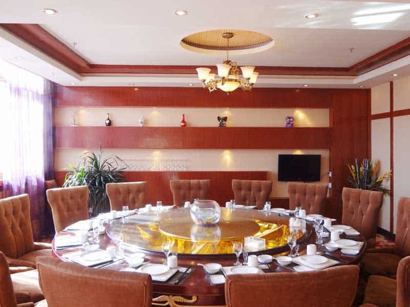 banquet-room