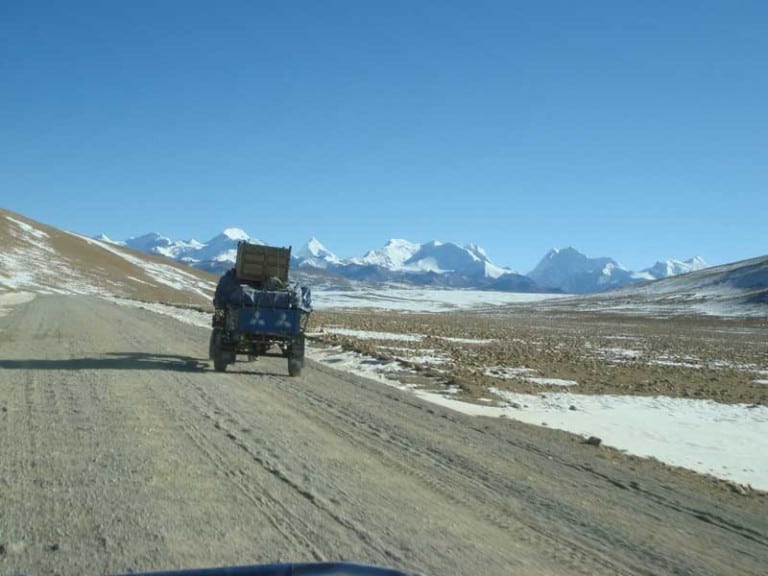 friensdhip way between Kathmandu and Lhasa