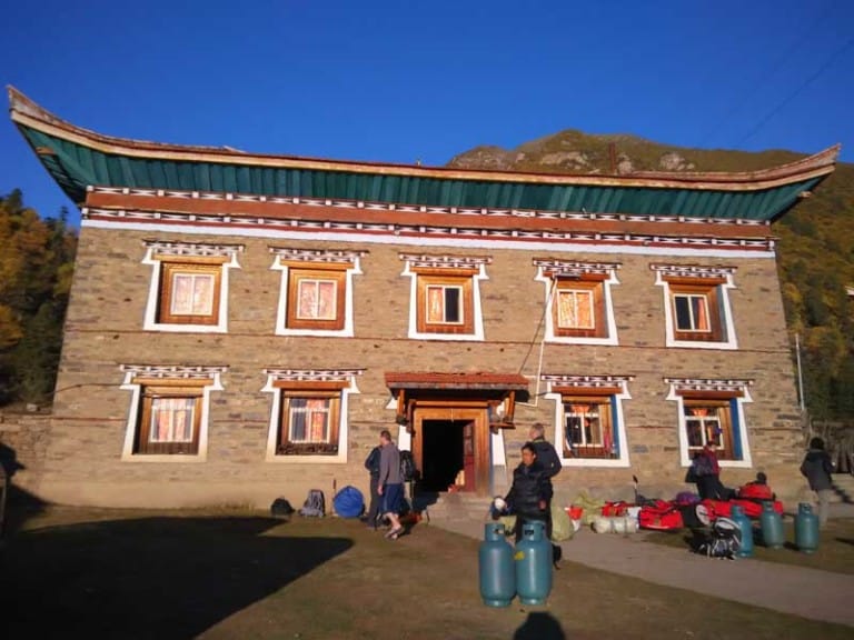 gongga trek guesthouse