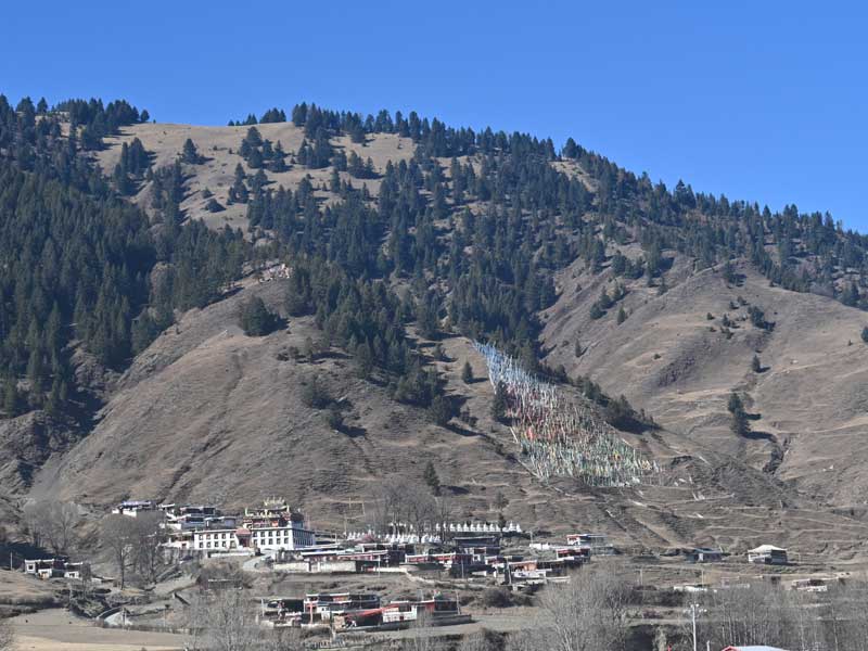 Kham Attraction Guide - kazhi-gon