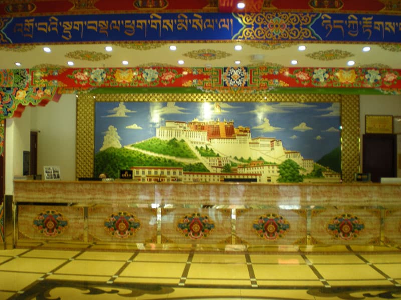 La Bu Temple hotel