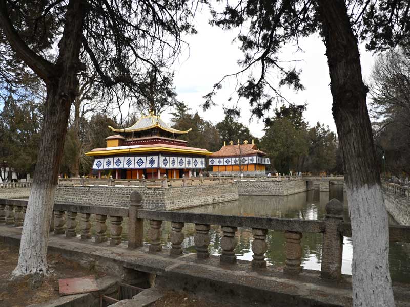 palace in lake