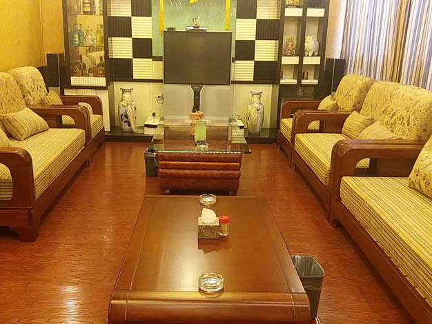 Que Er Shan Hotel