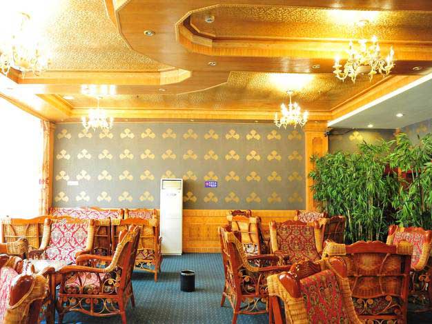 Que Er Shan Hotel