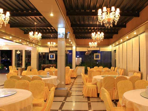 restaurant