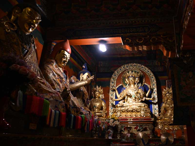 usnisa-vijaya-in-pavilion