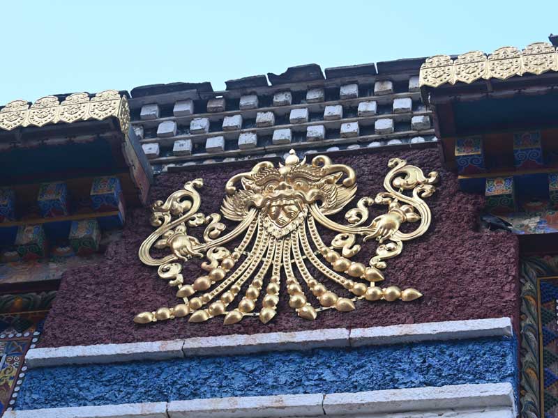 Tsangna wall-sculpture