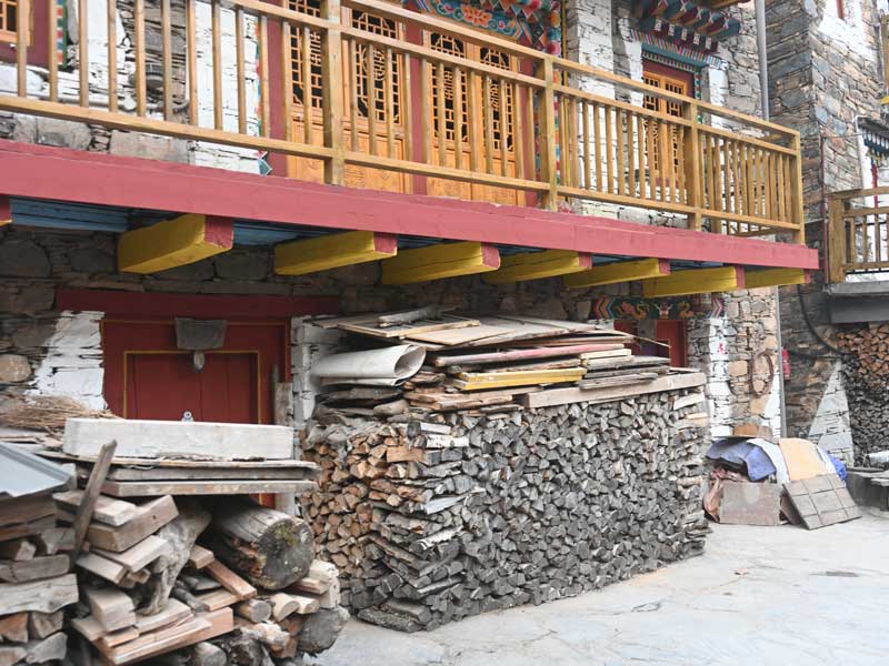 Xisuo Tibetan Village wood for winter