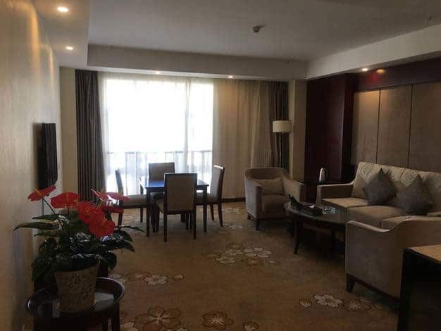 Yushu Airport Hotel