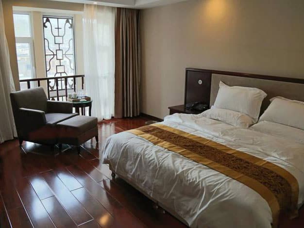 Yushu Airport Hotel