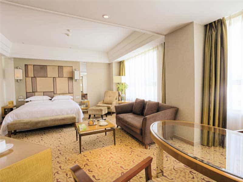 Yinlong Hotel