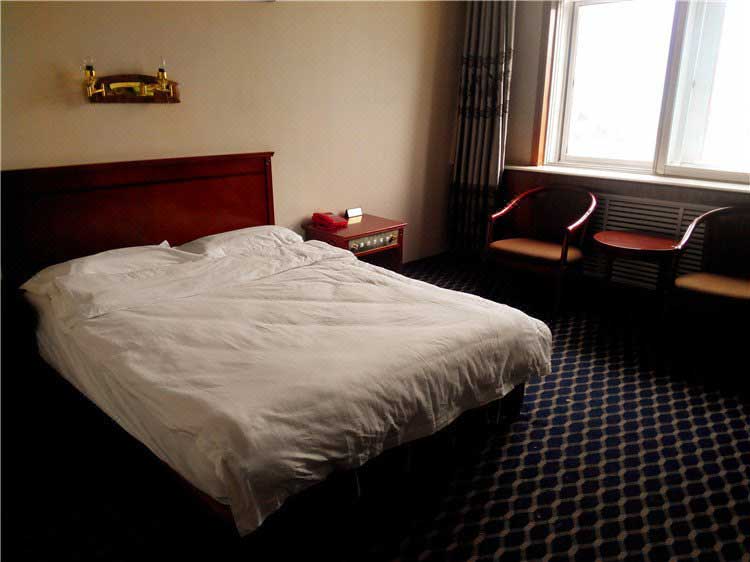 Yunlong Hotel