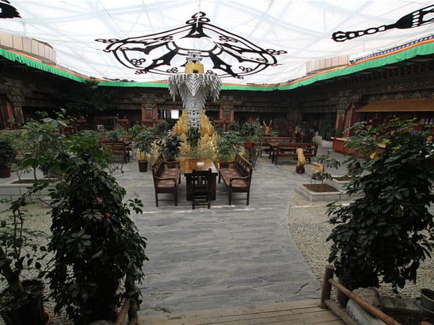Yushu Hotel