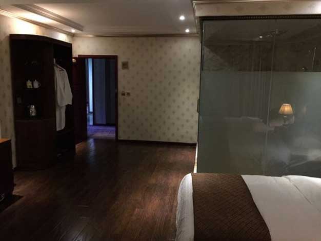 Zhaxi hotel